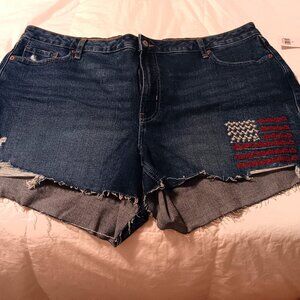Distressed Denim Shorts w/ American Flag Patch – Size 22